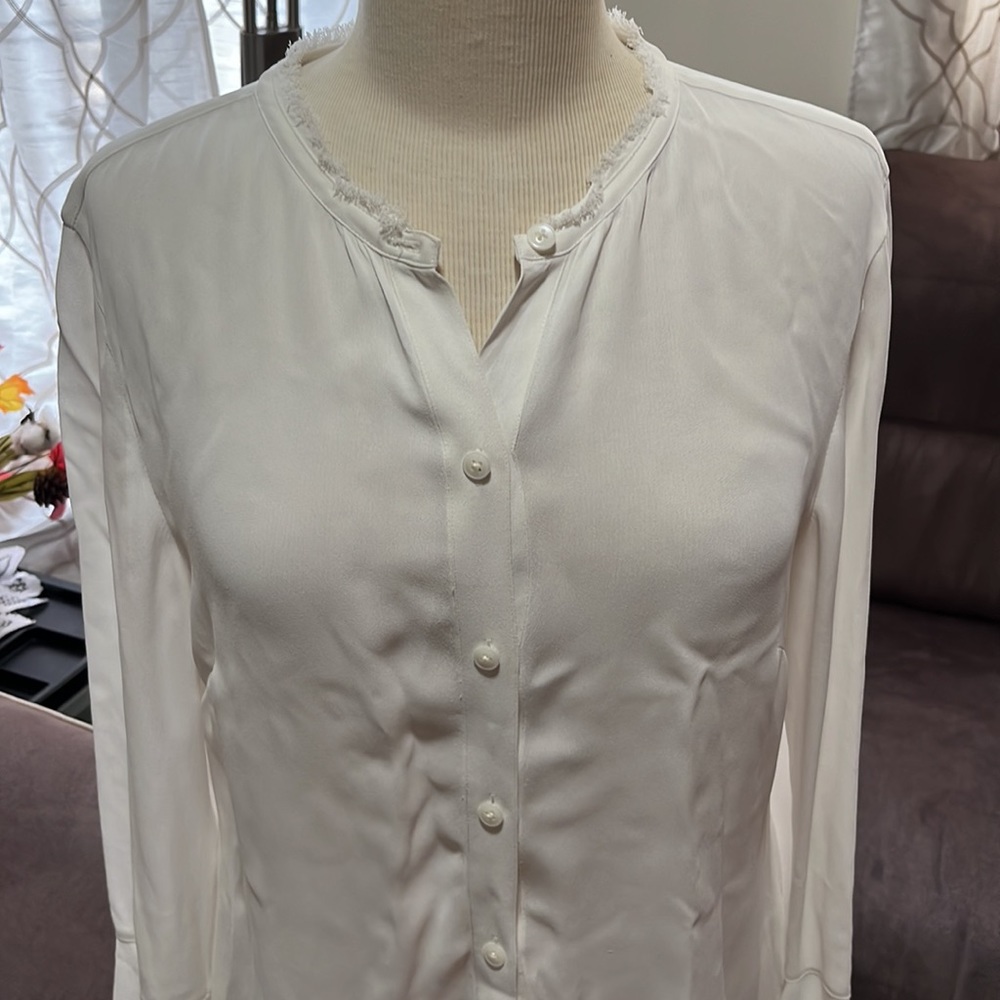 Club Monaco - Picture 2 of 10